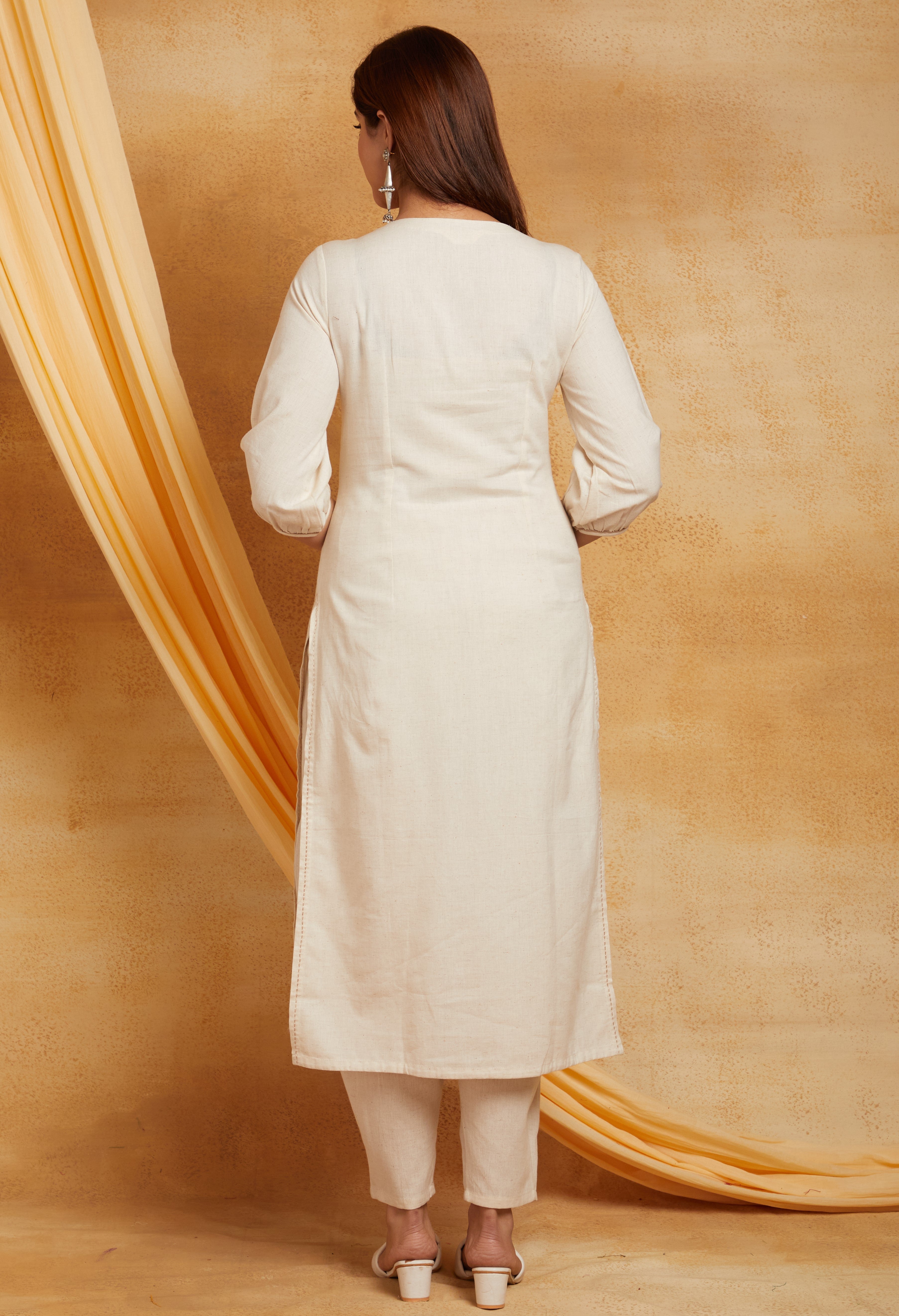 SOLID IVORY EMBROIDERED KURTA