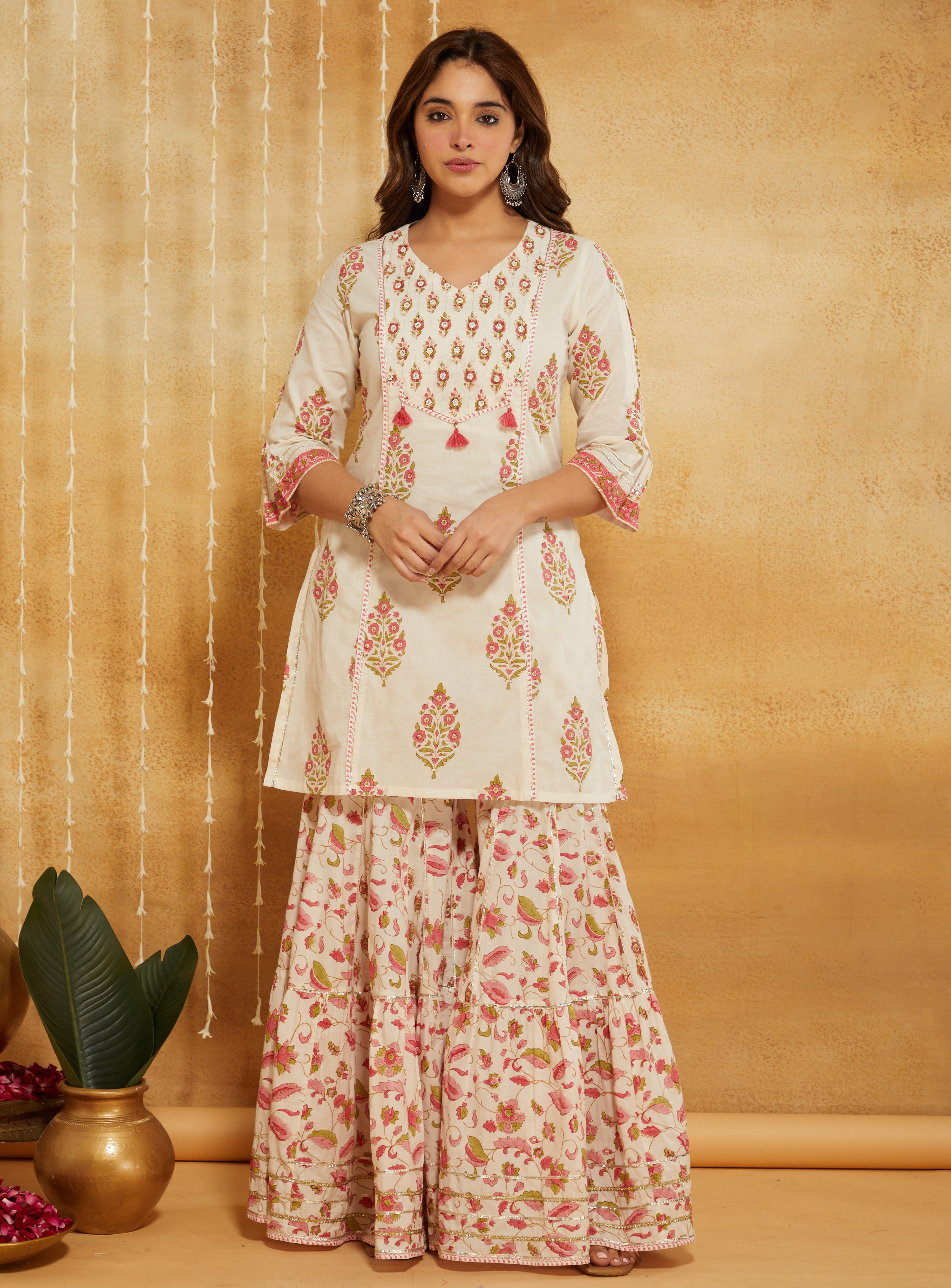 GULABI PEARL BLOCK SHARARA SET