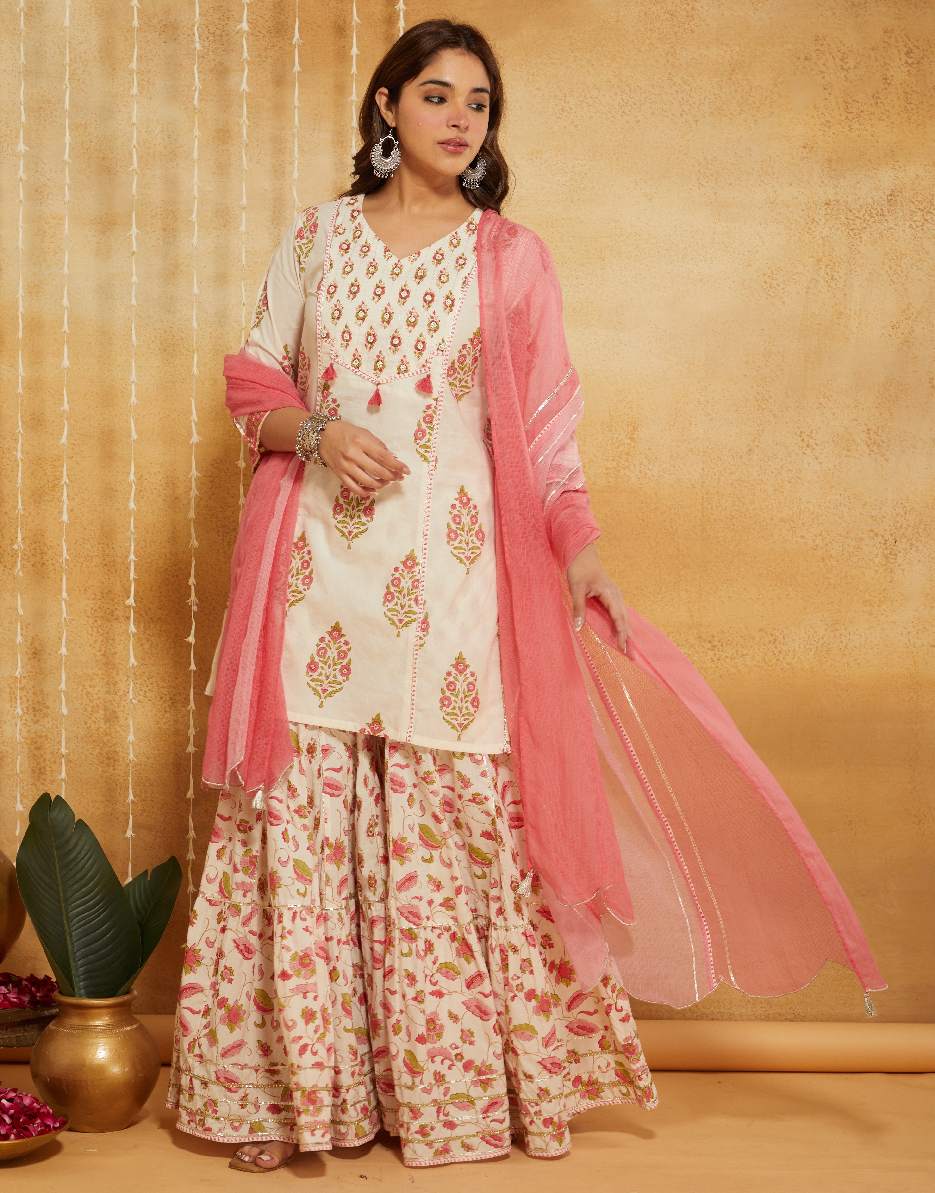GULABI PEARL BLOCK SHARARA SET