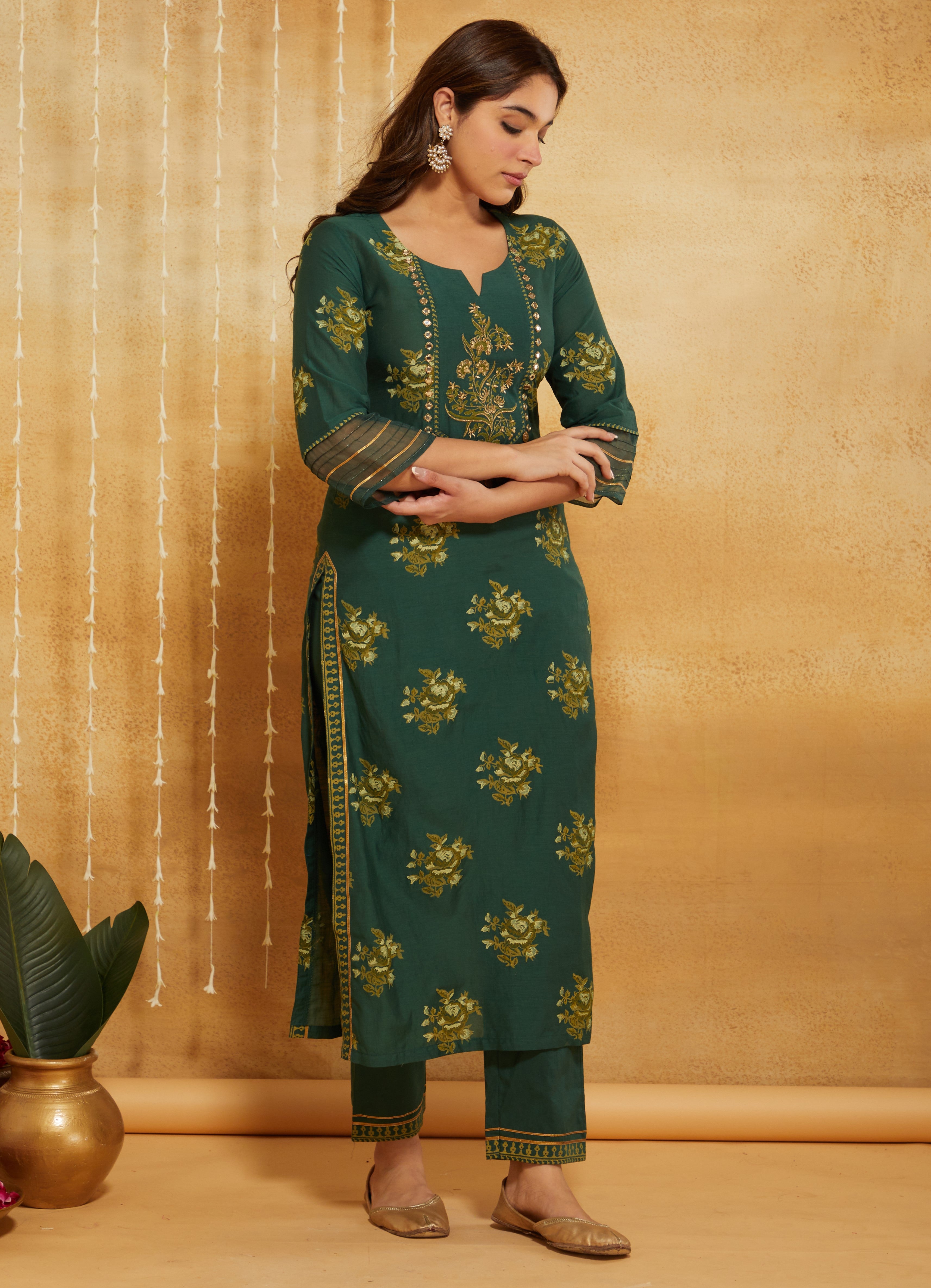 BOTTLE GREEN COTTON SILK MIRROR SUIT SET