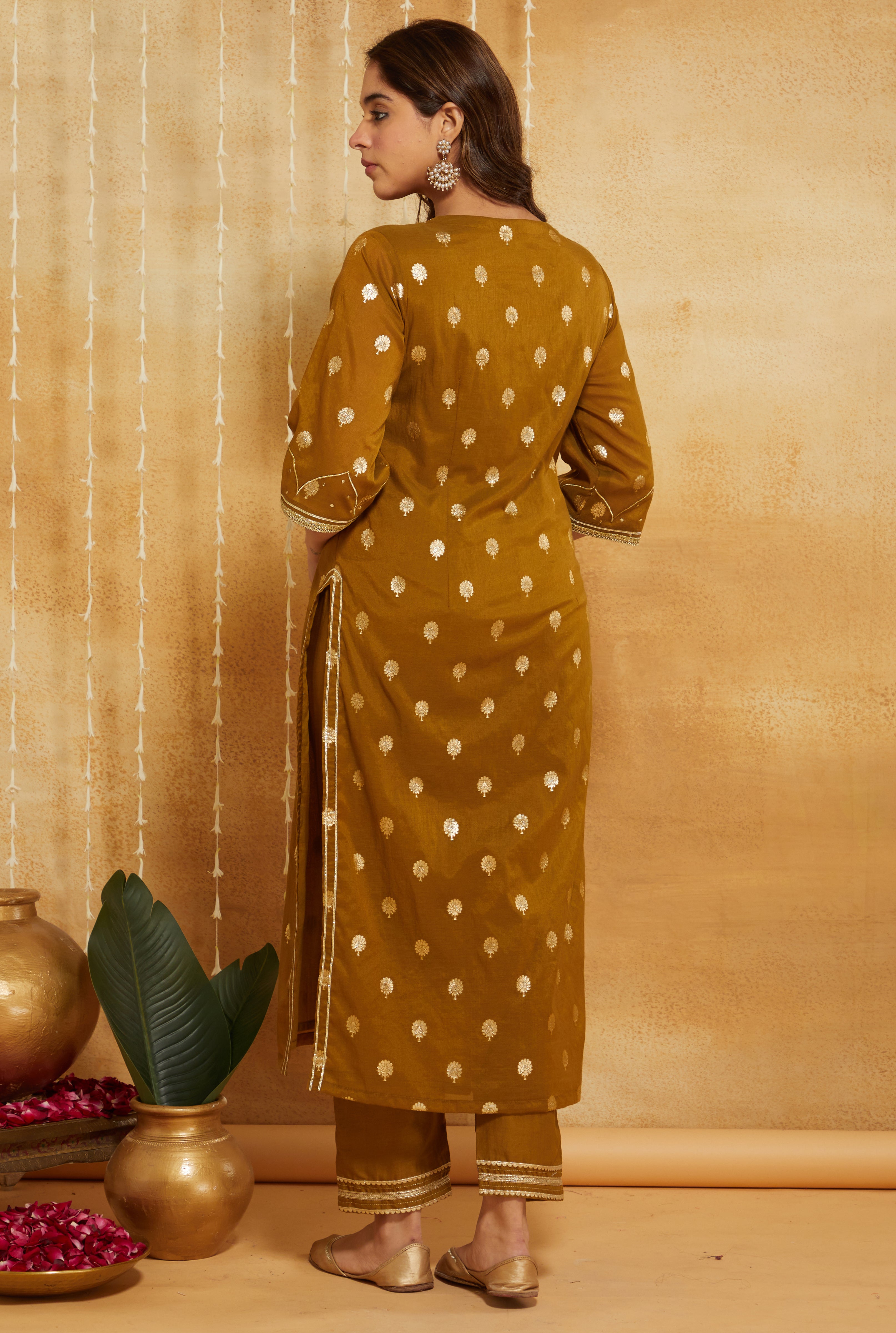 GOLDEN GREEN BROCADE SILK 3,PCS  SUIT SET