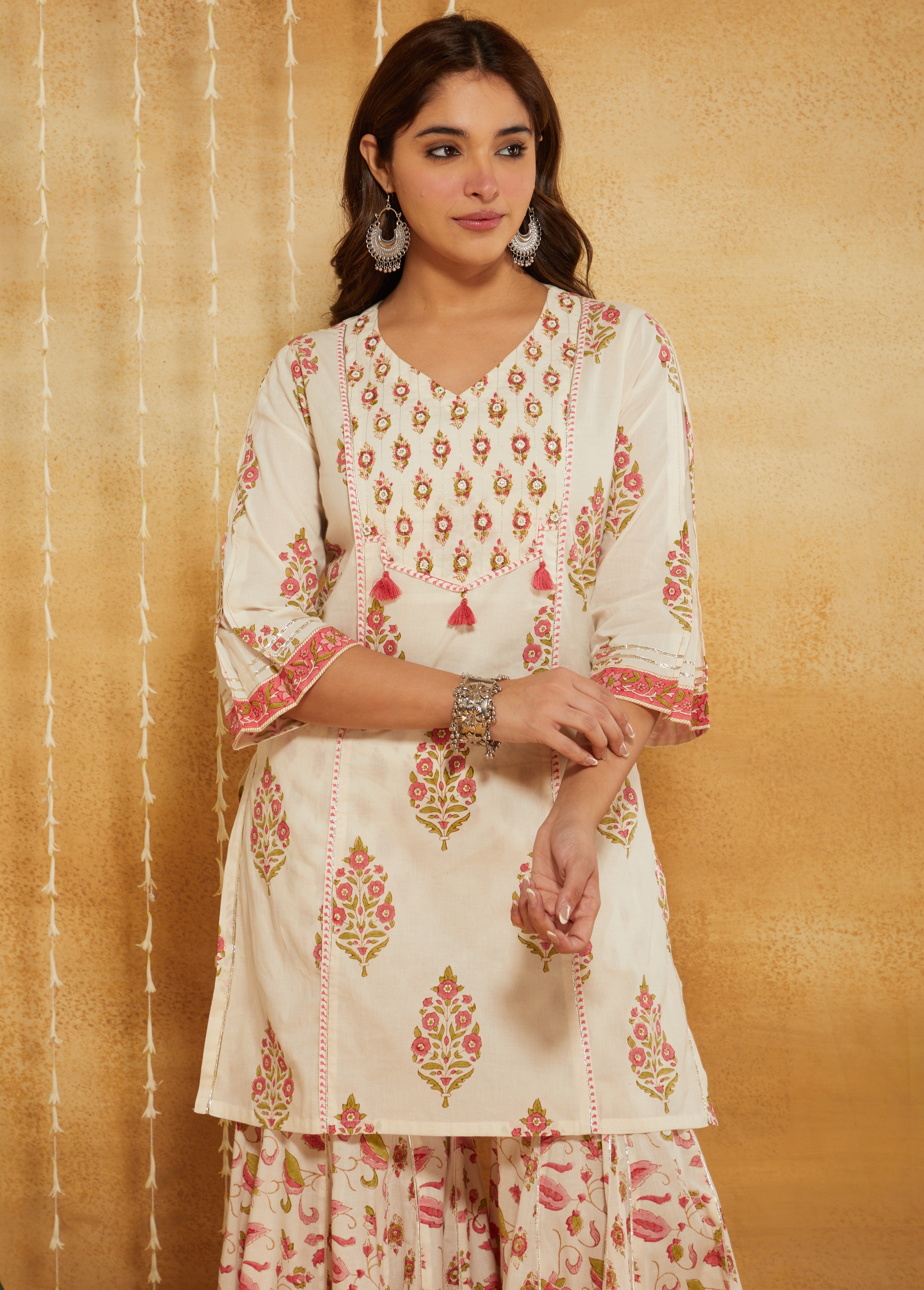 GULABI PEARL BLOCK SHARARA SET